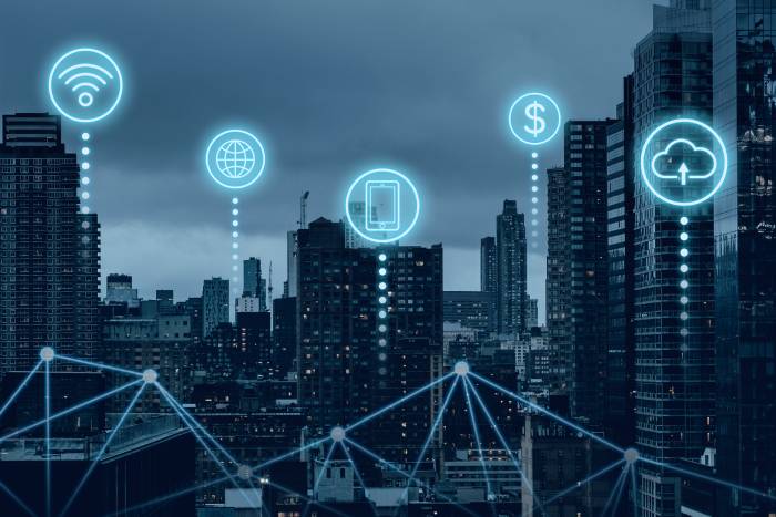 SMART CITY WITH HIGH-TECH BUILDINGS AND INTERCONNECTED MARKETING CHANNELS